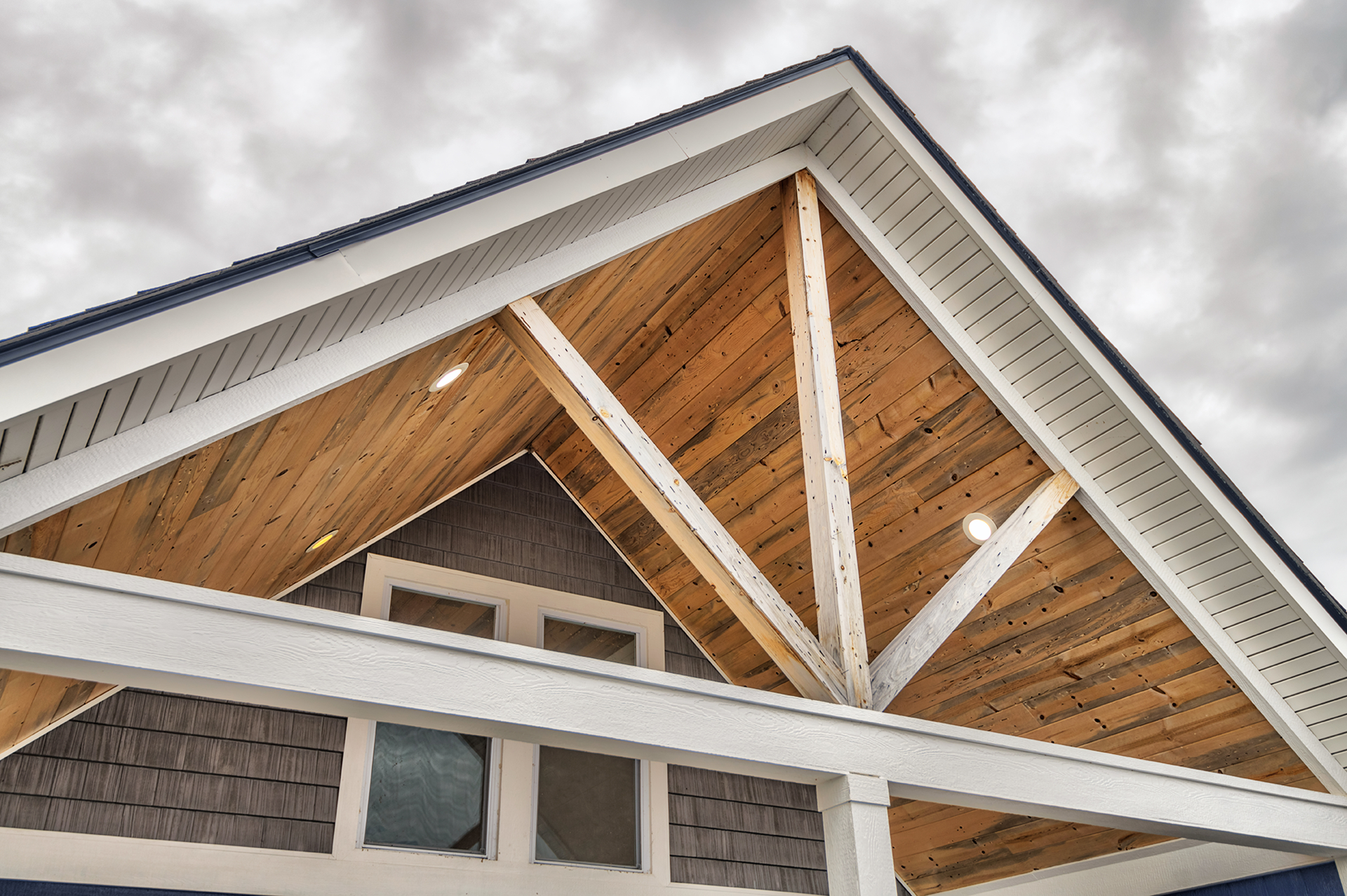 Custom home built by New Heights Contractors in Cleveland, TN